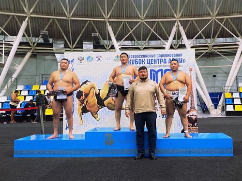 Всероссийские соревнования «Кубок Центра Азии» по сумо собрали сумотори России и Монголии