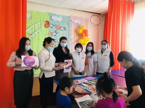 «Молодая Гвардия Единой России» запустила в Туве масштабную акцию «Добро на книжной полке»