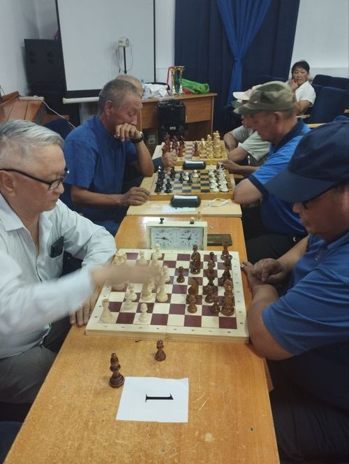 Юбилейный шахматный турнир Александра Ондара прошел в Сут-Холе