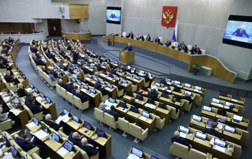 В ГД внесли законопроект о ежемесячных выплатах домохозяйкам