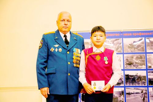 Два брата спасли тонущих на озере людей