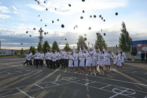 В КПКУ прошла церемония вручения аттестатов об окончании среднего общего образования