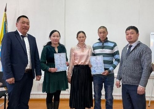 Аныяк өг-бүлелерге деткимче