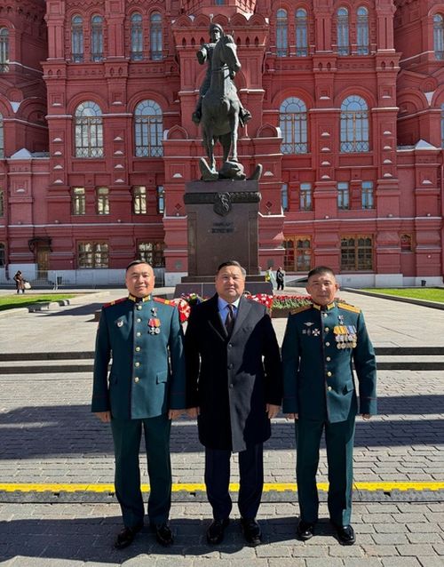 Младший сержант из Тувы Буян Куулар награжден медалью «Золотая звезда»