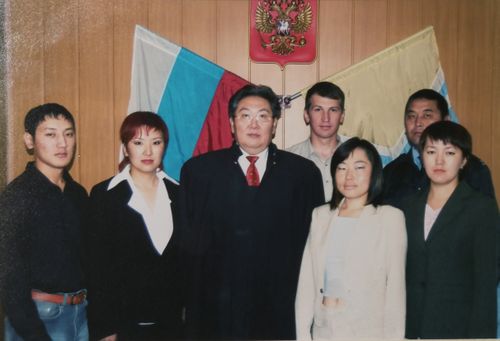 Историю создают люди