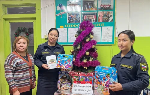 Судебные приставы Тувы исполнили первые мечты «Ëлки желаний»