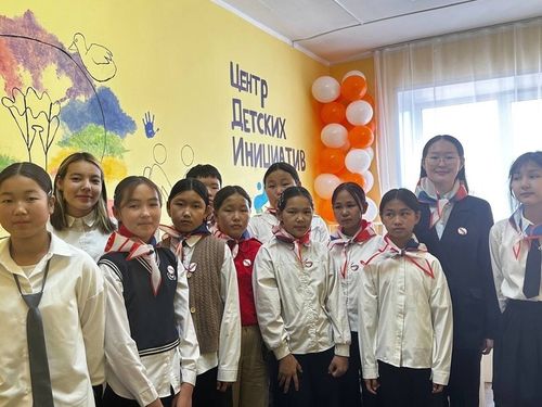 Тываның шупту школаларынга бот-идепкейжи уругларның төптери ажыттынар