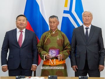В Правительстве Тувы чествовали лучших животноводов республики