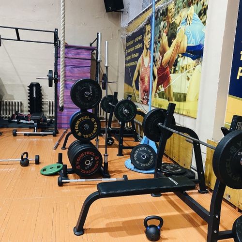 Развитие спорта в приоритете: В спортивную школу олимпийского резерва привезли новое оборудование