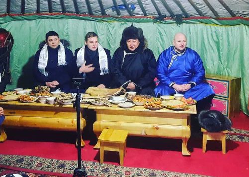Телемост с Хакасией: Глава соседнего региона принял участие в обряде «Сан-салыр»