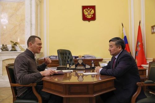 Секретарь ТРО Партии "Единая Россия" Владислав Ховалыг обсудил развитие спортивной инфраструктуры с министром спорта России Михаилом Дегтяревым