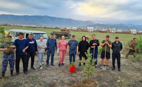 Накануне в Шагонаре прошла благотворительная акция по высадке деревьев