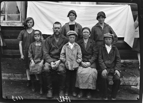 Тувинцы учили русских обрабатывать землю