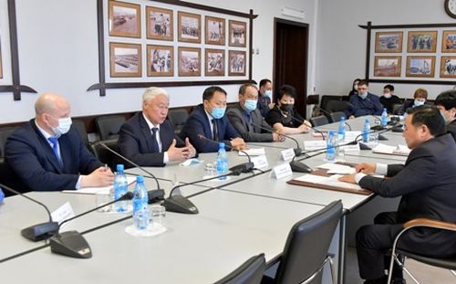 Владислав Ховалыг:  "Любая политическая позиция заслуживает внимания и уважения, если она направлена на созидание и развитие"