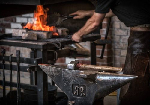 В Туве пройдет конкурс кузнецов «Уран дарган»