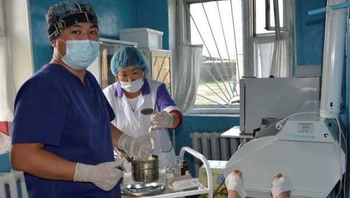 Совет молодых врачей Тувы провёл обследование населения Сут-Хольского района