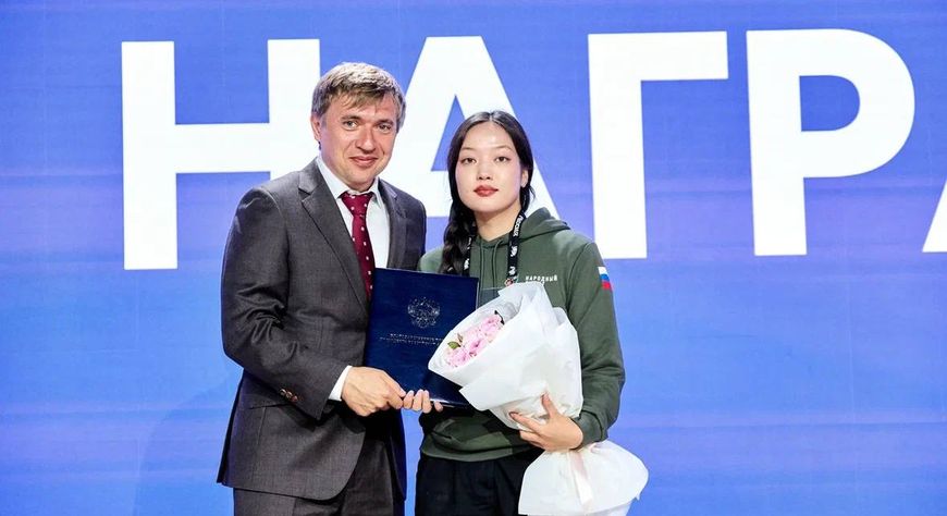 Координатор команды «Молодёжки Народного фронта» от Тувы получила награду от Президента РФ