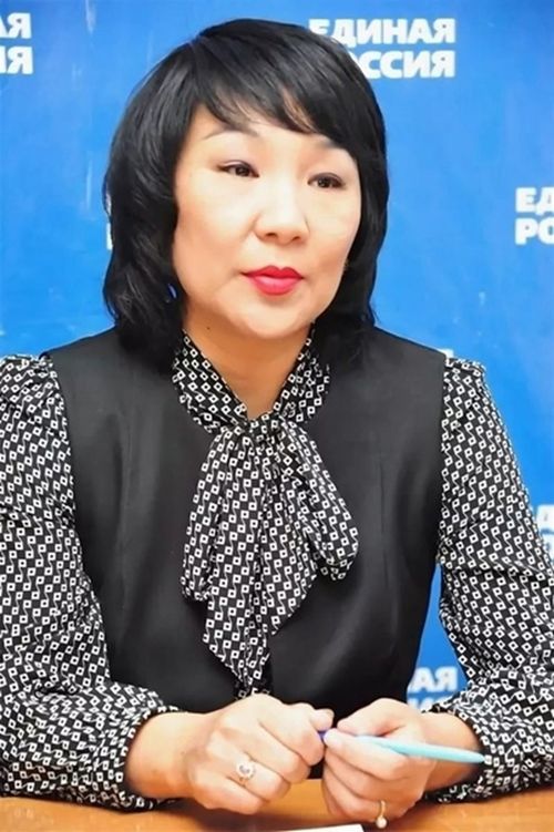 Елена Ховалыг: «До 2024 года в регионы поступит 16 тысяч школьных автобусов отечественного производства»
