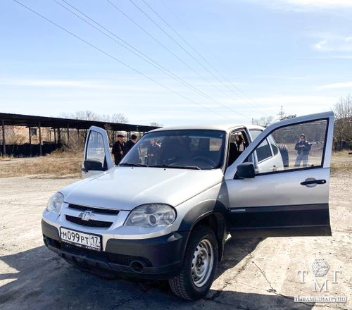 В Туве прошла передача автомобилей для бойцов СВО от Минстроя республики и судебных приставов