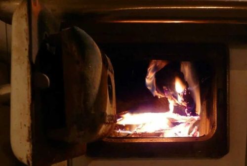 Сотрудники Минтруда Тувы окажут материальную поддержку семье погибших от угарного газа