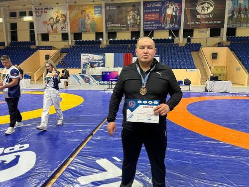 Сотрудник УФСИН России по РТ представит республику на чемпионате мира по вольной борьбе