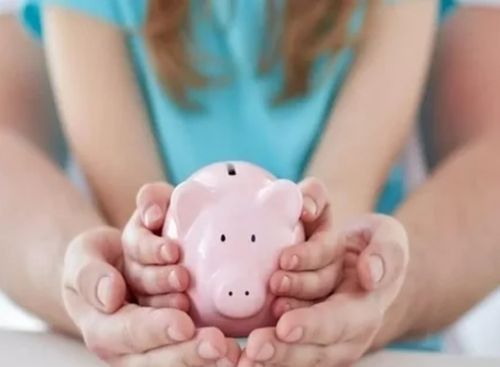 Более 4,7 тысяч семей Тувы получают пособие на первенца