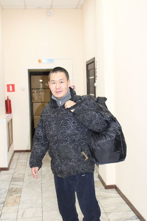 Ветеранов СВО из Тувы продолжают обеспечивать адаптивной одеждой