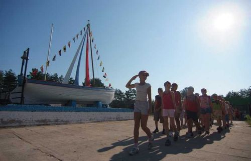 Родители смогут получить возврат половины средств, том числе и на путевки, купленные до 25 мая