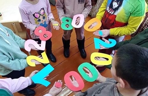 Бүзүрел телефону: Эрткен чылын 8800 ажыг катап долгаан