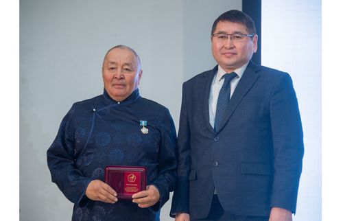 Чылыг болгаш чырык — чуртталганың кол үндезини