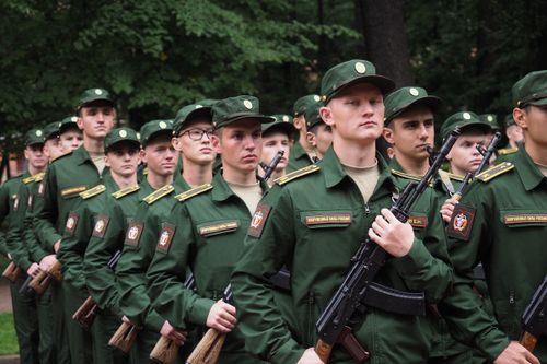 52 абитуриента из Тувы поступили в учебные заведения силовых структур страны