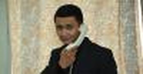 Чиновник с внешностью кинозвезды