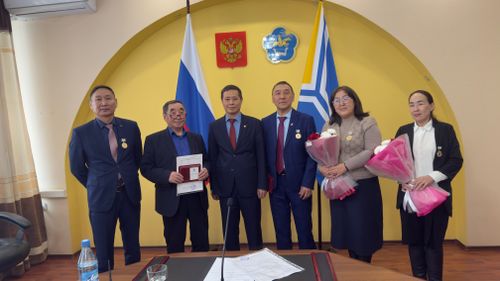 В Туве двое сотрудников Почты получили почётную региональную награду