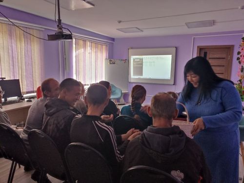 Подопечные Дерзиг-Аксынского дома-интерната познакомились с творчеством тувинского композитора Солаана Базыр-оола