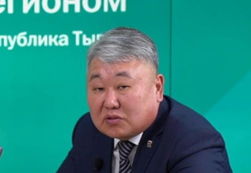 Сайлык-оол Оюн: «На озере Дус-Холь установят модульные дома»