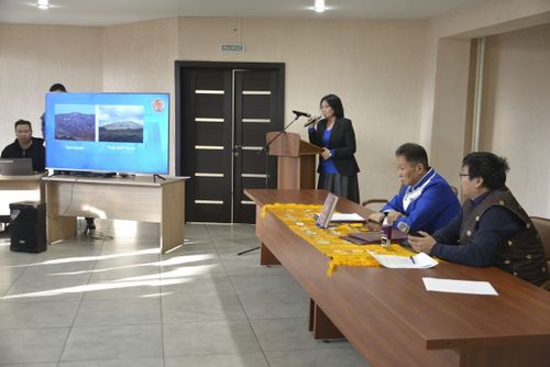 Бичиизинден тура эртемни сонуургадыр