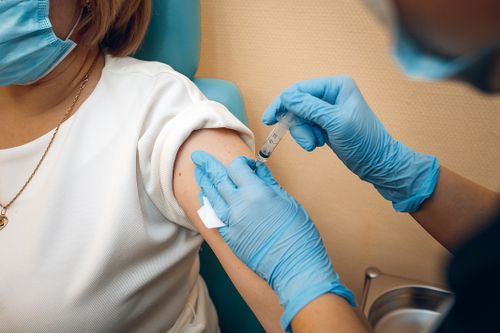 Саргы энцефалидинге удур тарыдып алырын эмчилер сүмелеп турар