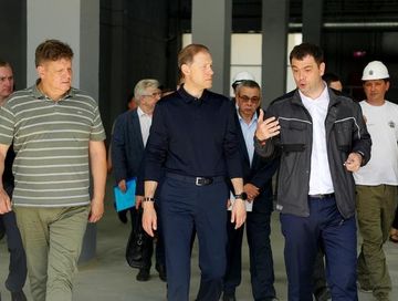 В ходе рабочей поездки в Алтайский край полпред посетил предприятия ОПК региона