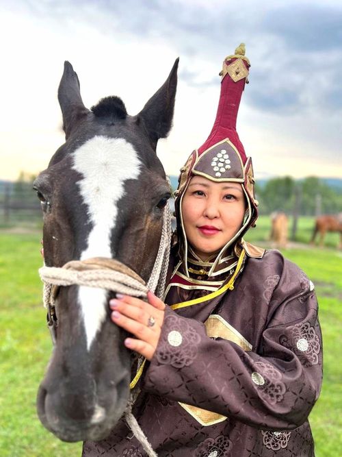 Аныяк чогаалчы Чойгана Сарыглар: «Галина Маспык-оол – үлегер алган ынак чогаалчым»