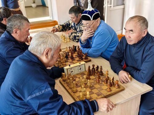 Барыын кожууннарның эң шыырак хоочун шыдыраачылары