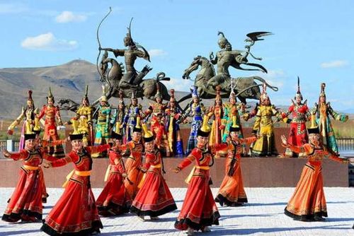 ПРАЗДНИЧНЫЕ МЕРОПРИЯТИЯ КО ДНЮ РЕСПУБЛИКИ