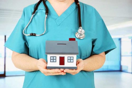 Единая Россия: Распространим льготную ипотеку на врачей и учителей