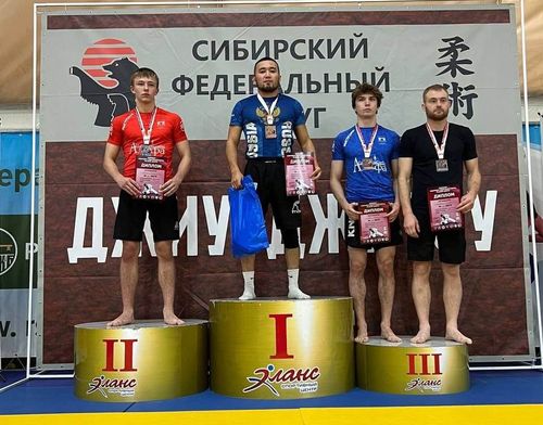 Сотрудник УФСИН представит Туву на чемпионате России по джиу-джитсу