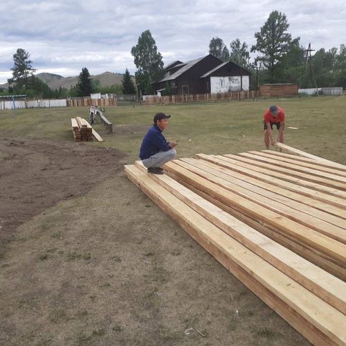 Торгалыгда стадионну чаартып эгелээн