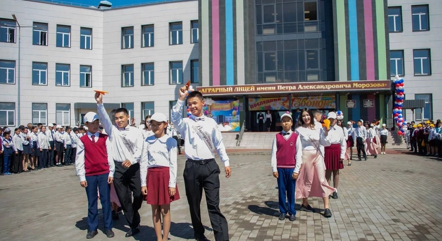 В Туве в 2025-м году последний звонок прозвучит почти для 10 тысяч школьников
