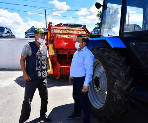 Владислав Ховалыг: «Чаахольцы — работящий народ, таких надо поддерживать»