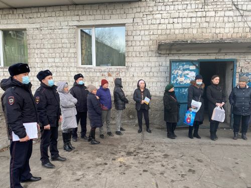 Участковые уполномоченные полиции УМВД России г. Кызыла обсудили с гражданами проблемные вопросы