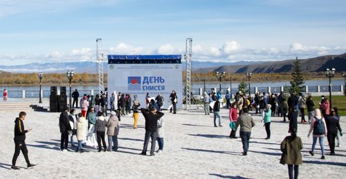 В ТУВЕ СЕГОДНЯ ОТМЕЧАЮТ ДЕНЬ ЕНИСЕЯ