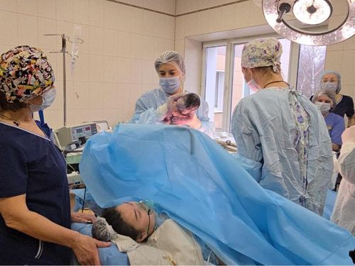 Подмосковные врачи совершили чудо для матери и ребенка из Тувы