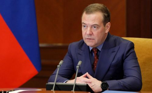 Дмитрий Медведев Донбасска референдумнар эрттирериниң чугулазын медеглээн.